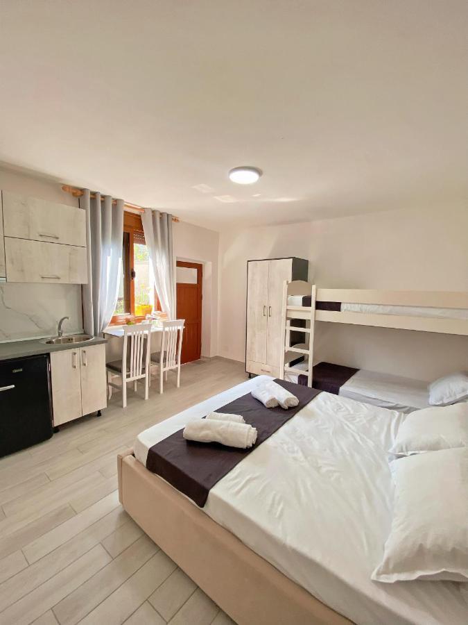 Sunny Guest House Vlorë 外观 照片