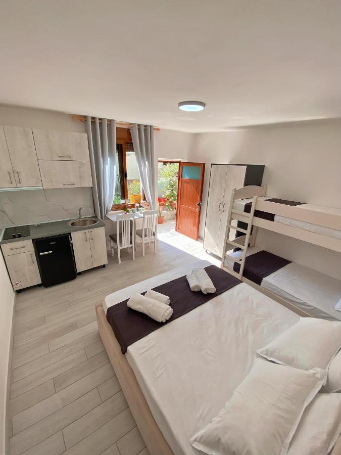 Sunny Guest House Vlorë 外观 照片